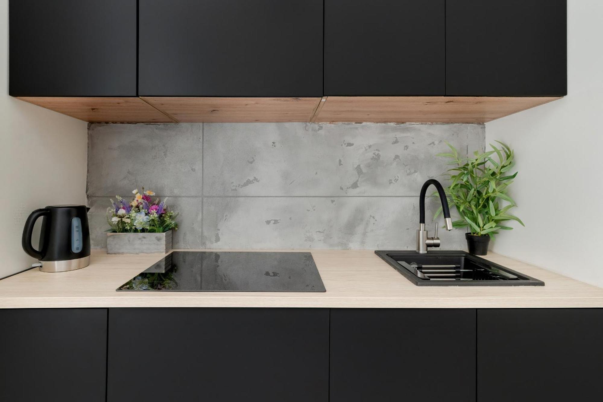 Plocka Comfortable & Modern By Renters