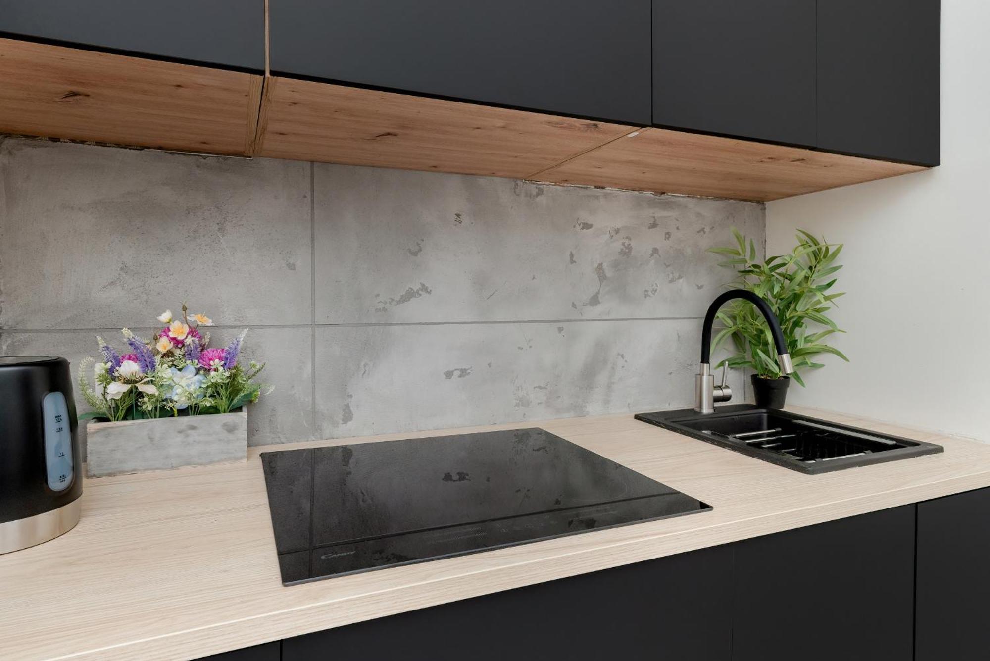 Plocka Comfortable & Modern By Renters